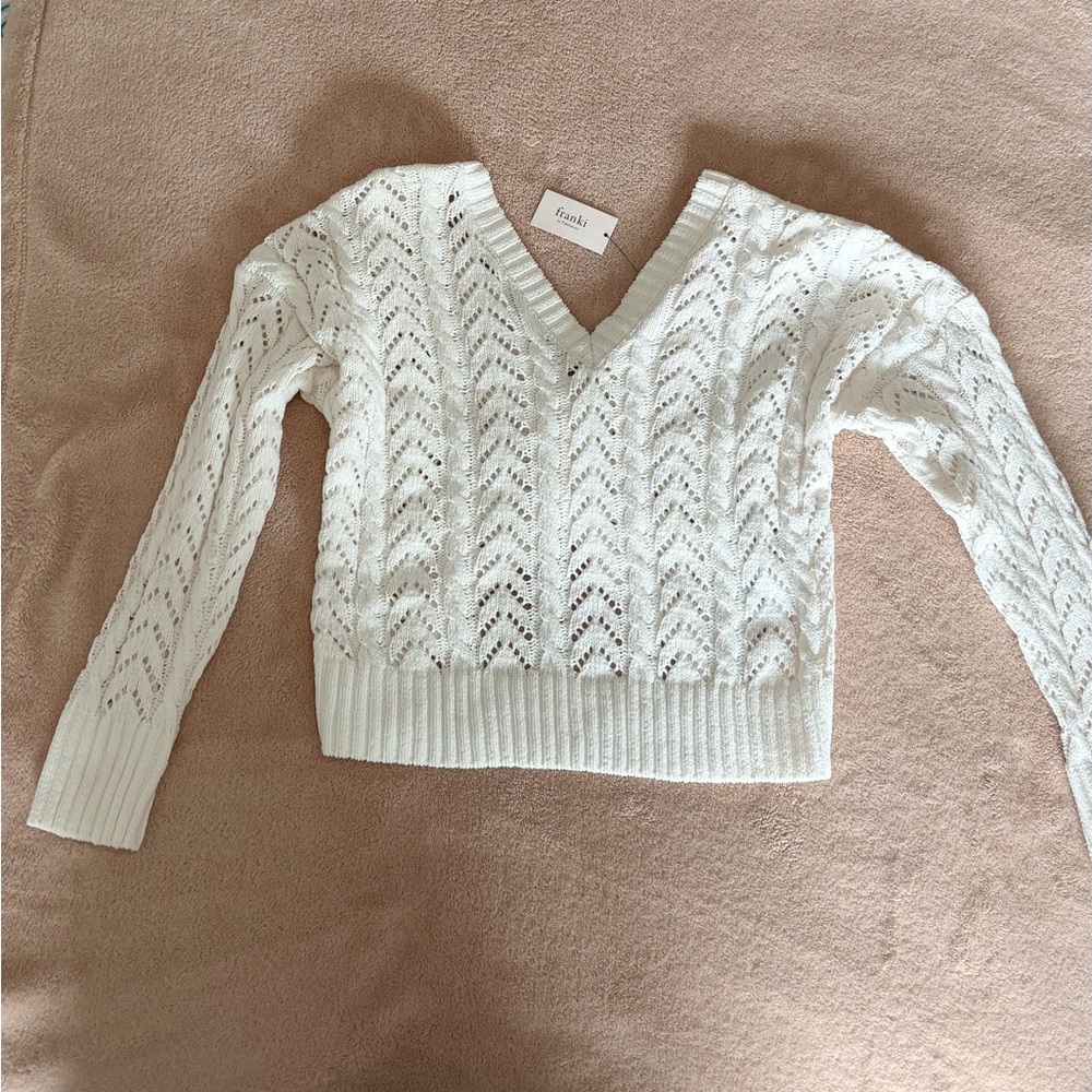 NWT Girls White V-Neck Knit Sweater with tie in back  youth 8